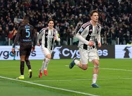 详解棒球规则中的投手违例判定规则及其对垒上跑垒员进垒的补偿逻辑