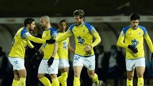 警惕“棋牌竞技”APP的赌博化倾向：如何分辨游戏与非法博彩？（棋牌竞技APP暗藏赌博风险：怎样分辨正规游戏与非法博彩？）